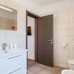 Villa Leda By Guide *