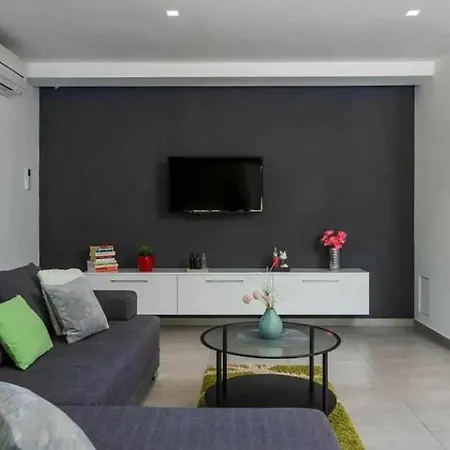 Leda By Guide Villa *