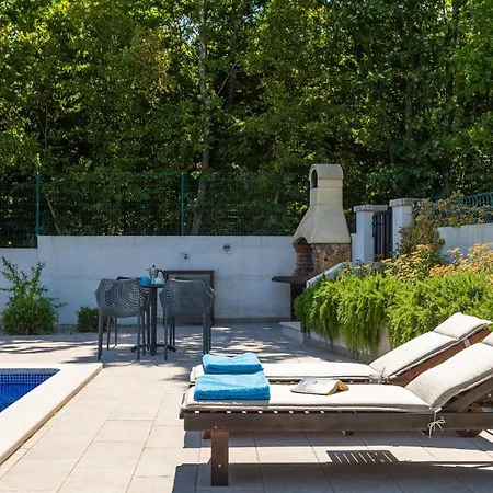 Leda By Guide Villa *