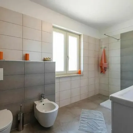 Villa Leda By Guide